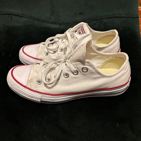Converse White Low-Tops - Picture 4 of 10